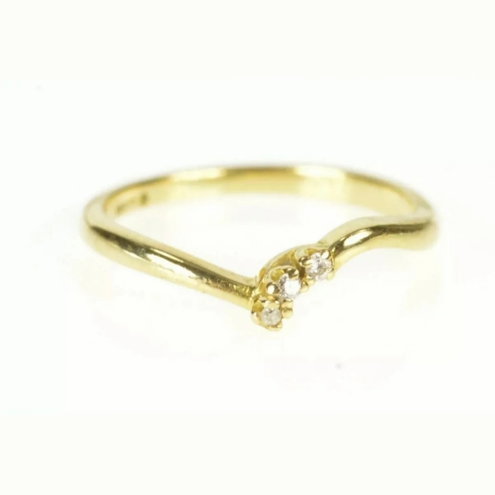18k Yellow Gold and Diamond Vintage Ring